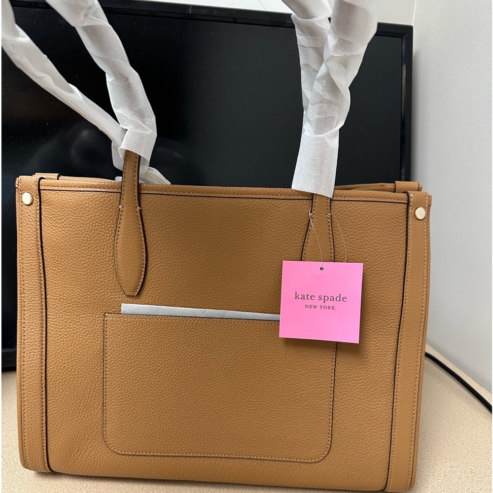 Kate spade purse with tags please make me an offer